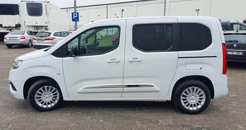 Toyota Proace City Verso cena 124900 przebieg: 20, rok produkcji 2022 z Pińczów małe 326